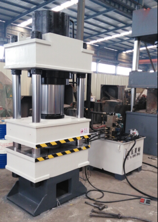 四柱油壓機(jī) 四柱油壓機(jī)